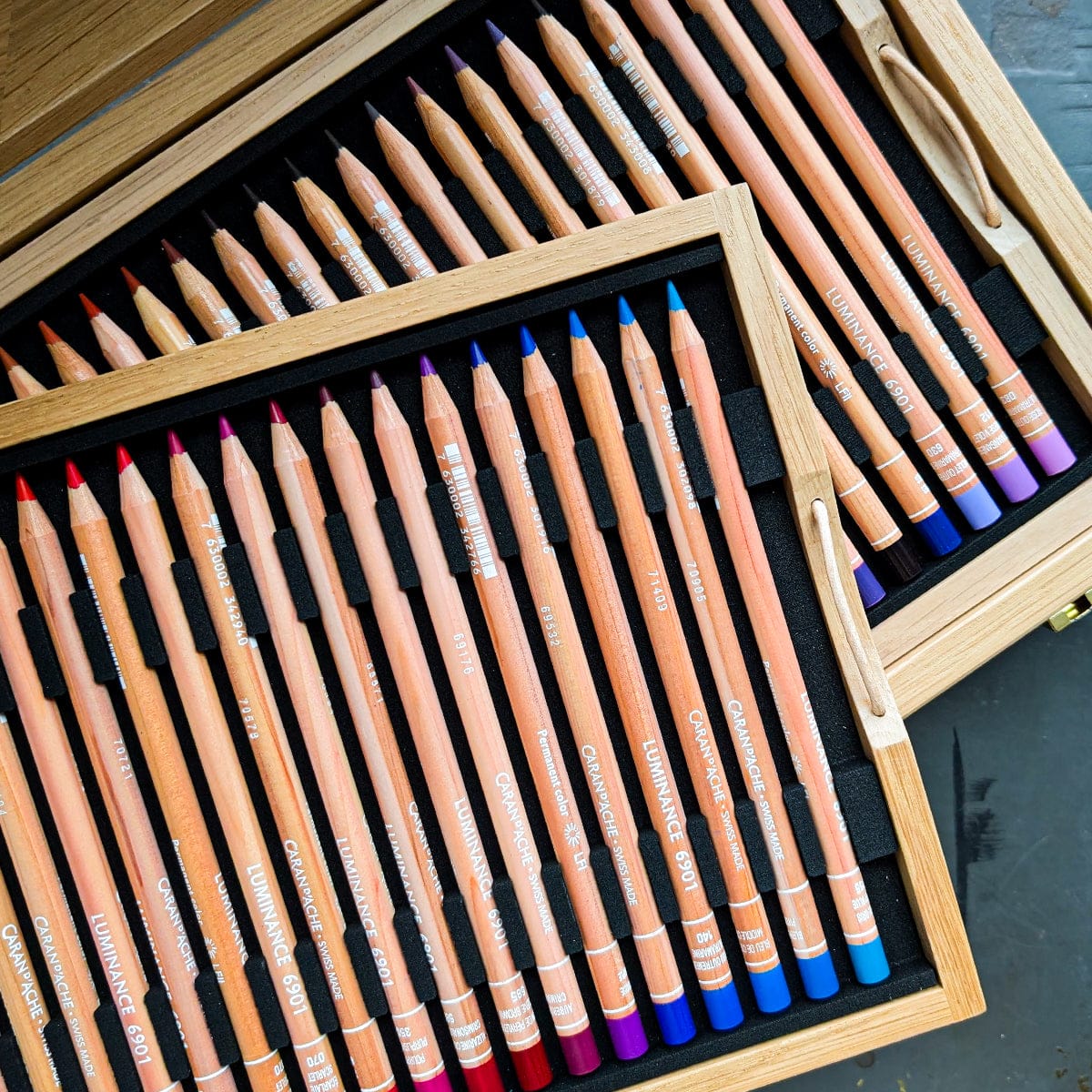 Caran d'Ache - Luminance 6901 - Set of 100 Colour Pencils in a Wooden Storage Case