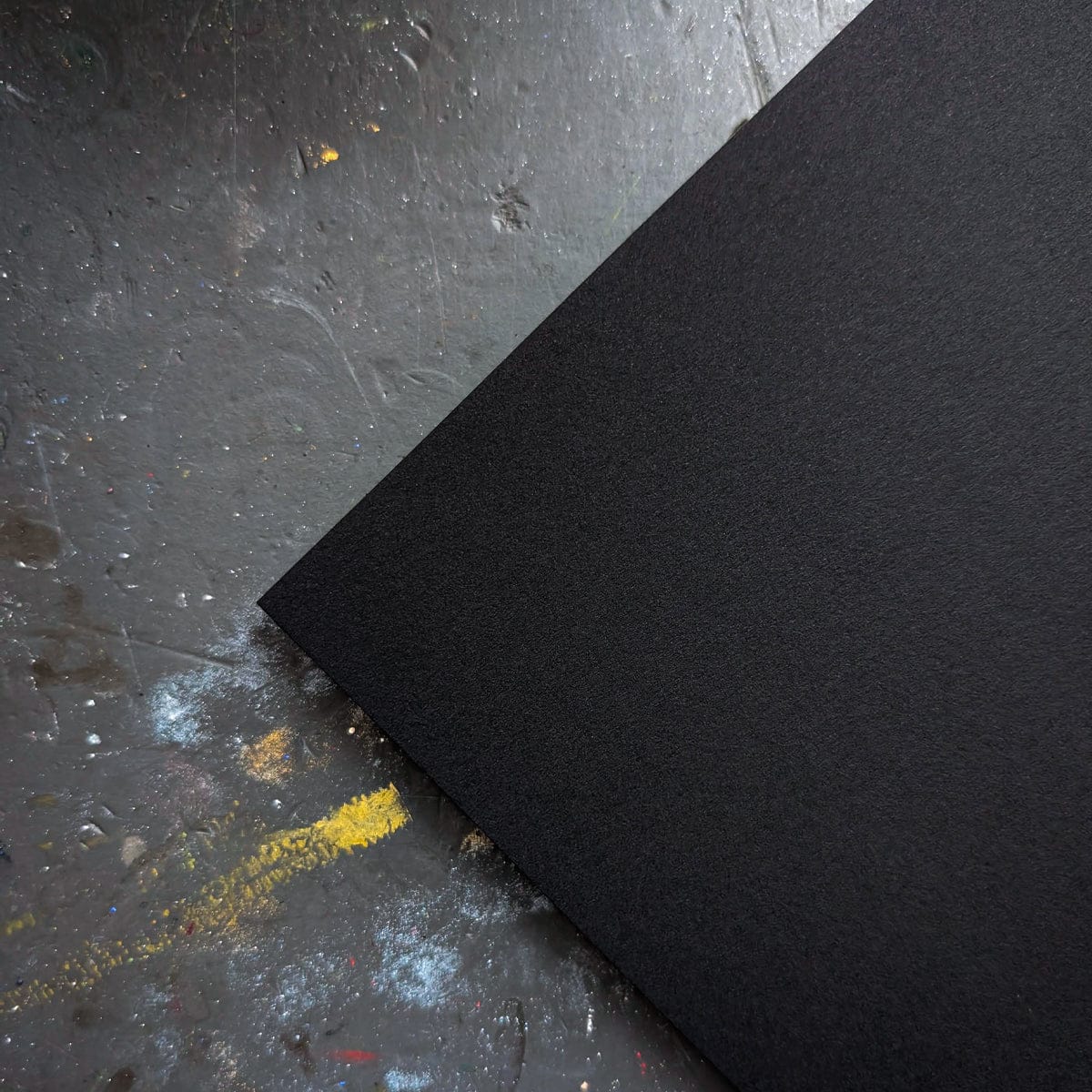 Fabriano - Black Black Drawing Paper - 21x29.7cm Pad - Image 2