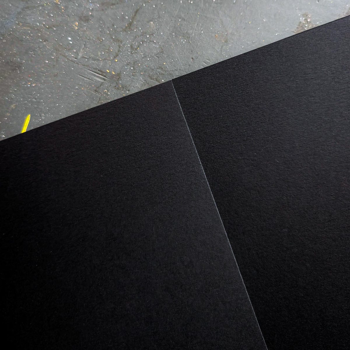 Fabriano - Black Black Drawing Paper - 21x29.7cm Pad - Image 3