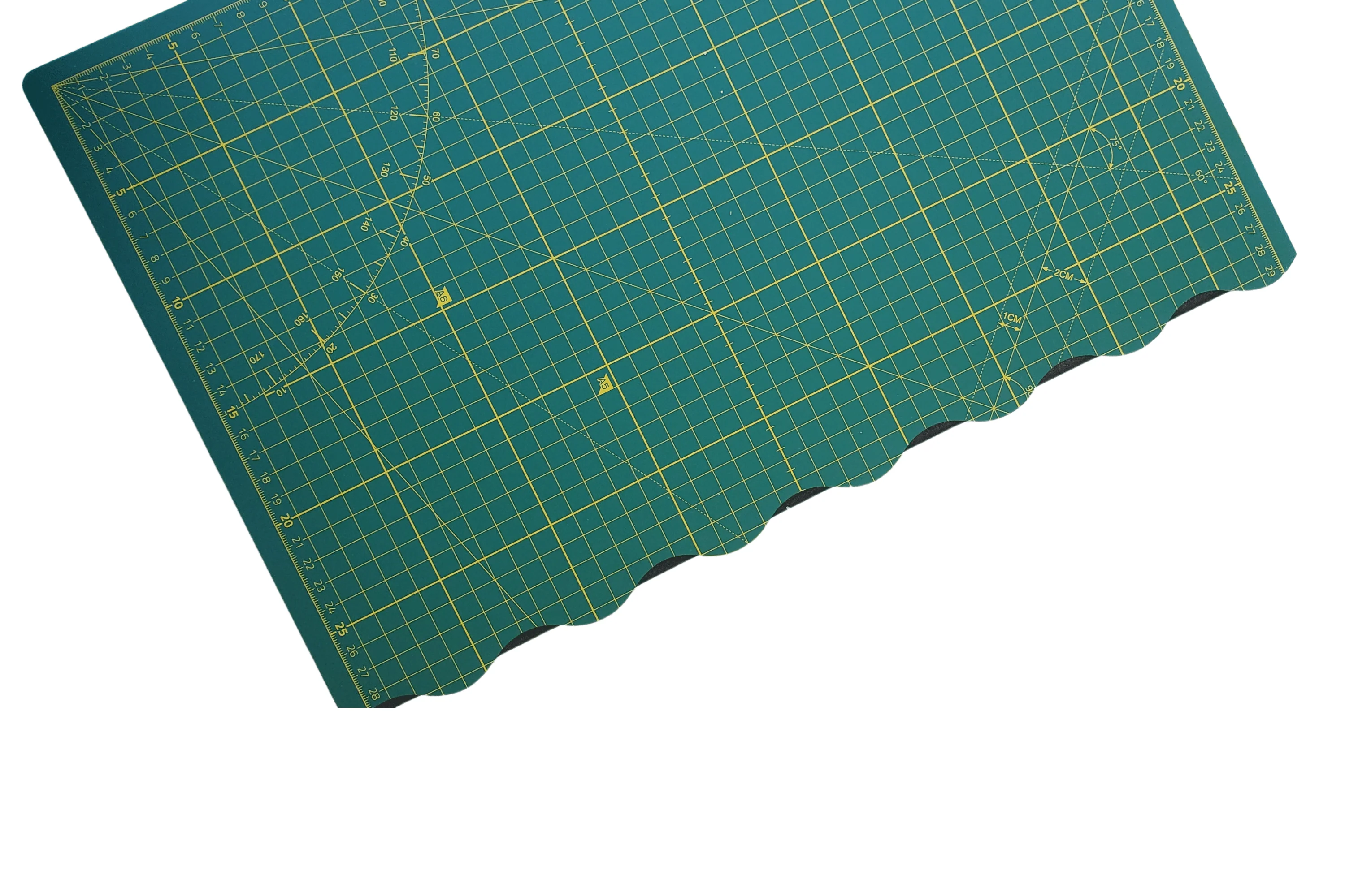 Gwartzman's - Folding Self-Healing Cutting Mat - A2 / 18x24" - Green - Image 3