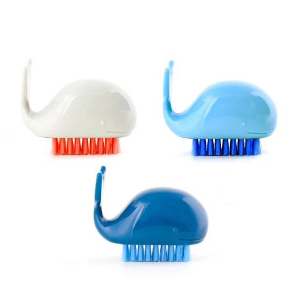 Kikkerland - Whale Nail Brush - Image 3