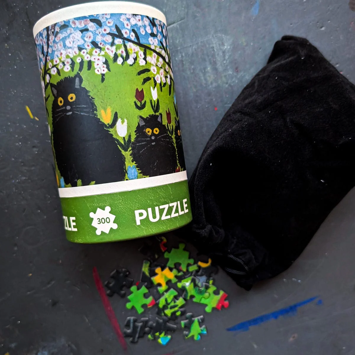 Maud Lewis's Three Black Cats - 300 Piece Jigsaw Puzzle