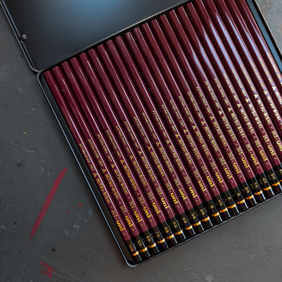 Mitsubishi - Hi-uni - Professional Graphite Pencils - Art Set - 22 Degrees - Image 2