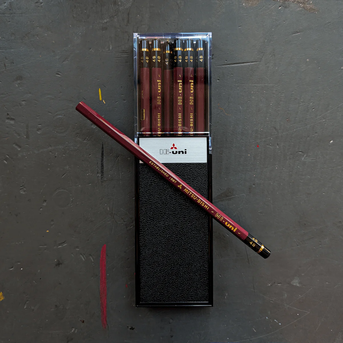 Mitsubishi - Hi-uni - Professional Graphite Pencils - Cases of 12 - Image 5