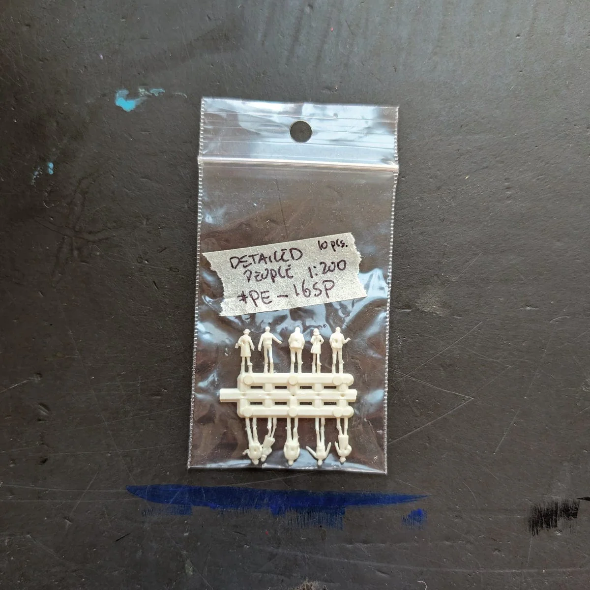 Model Builders Supply - Detailed Standing Figures - 1:200 Scale