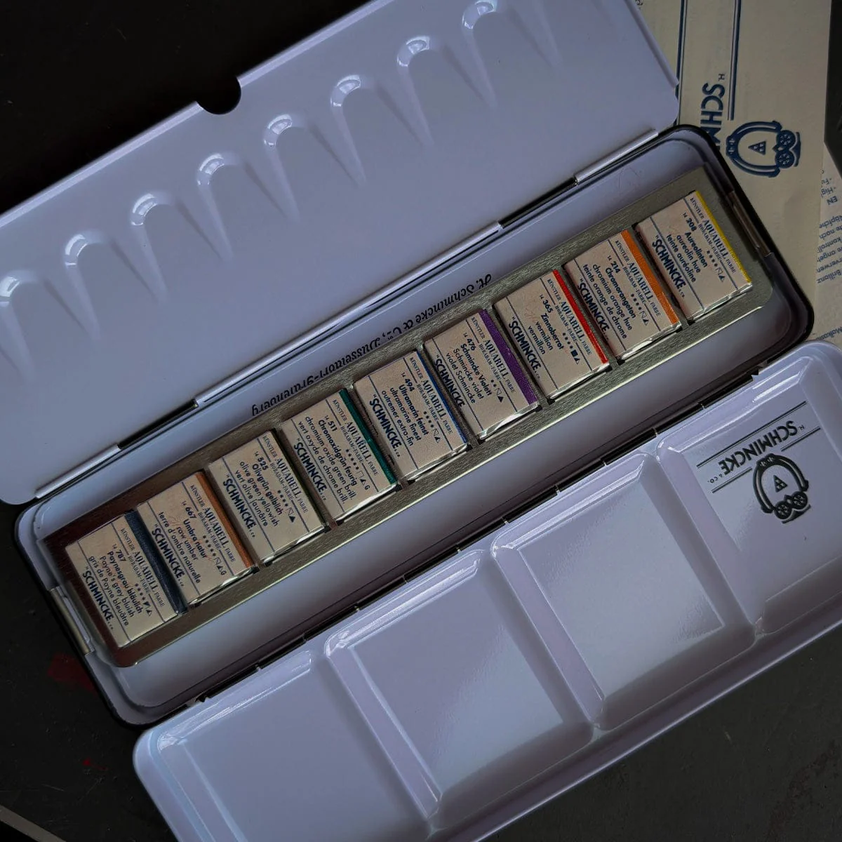 Schmincke - Horadam Aquarell Retro Line - Limited Edition - Watercolours Full Pans -  Set of 9 Colours - Image 2