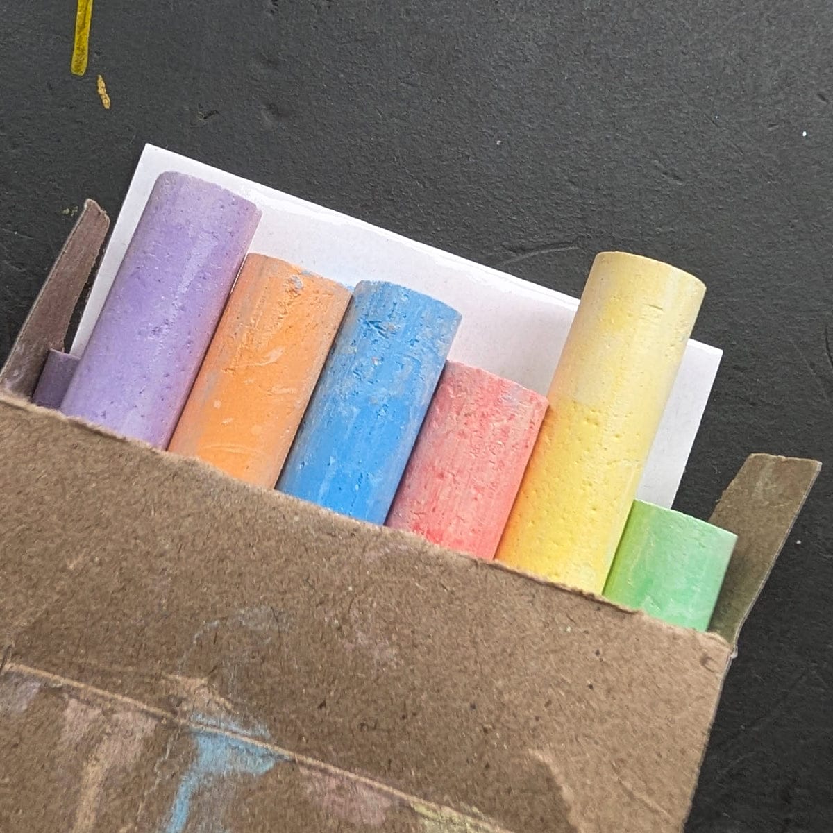 Selectum - Blackboard Chalk - 12 Pack - Colour Assortment - Image 3