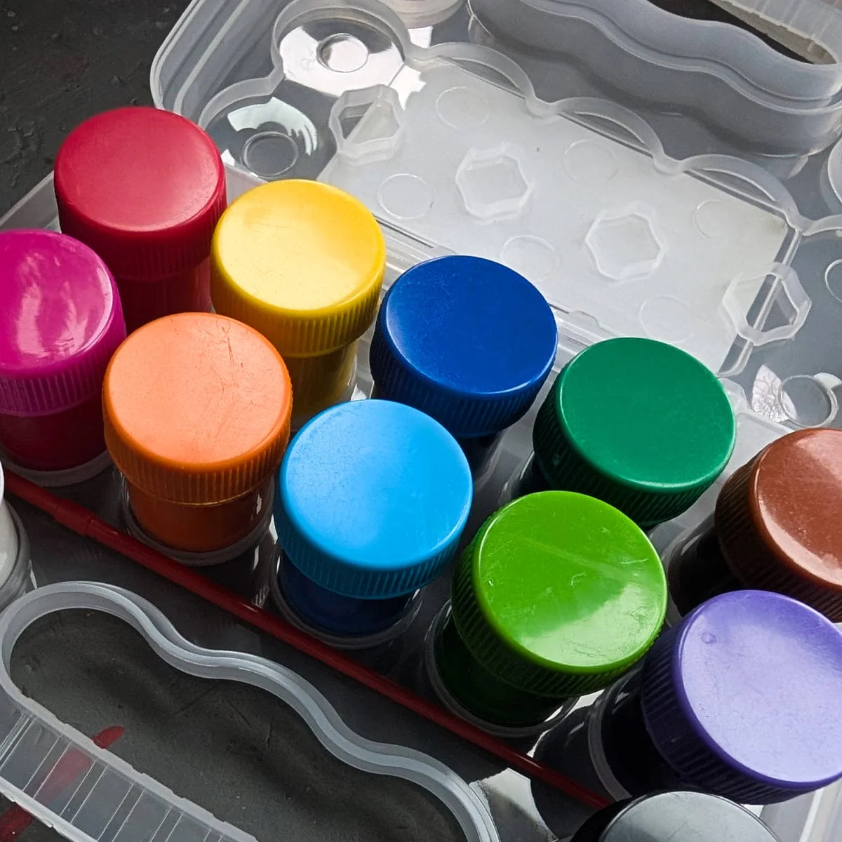 Selectum - Poster Paint - Set of 12 Colours - Image 2