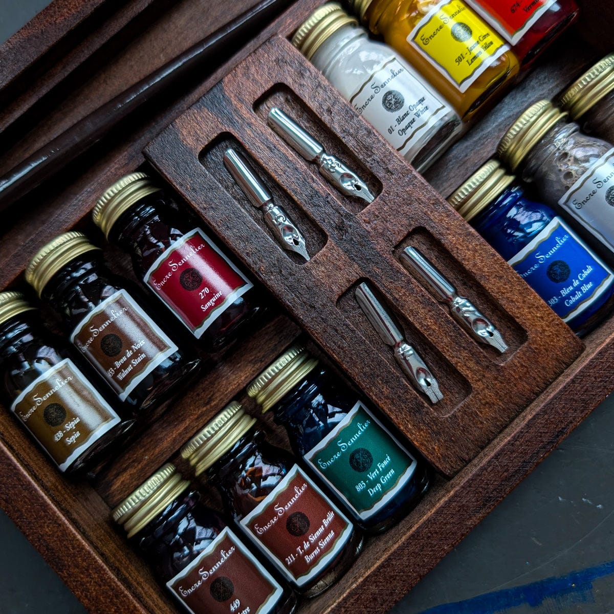 Sennelier - Shellac Gum Ink - Wooden Box Set - 12 Assorted Colours - Image 2