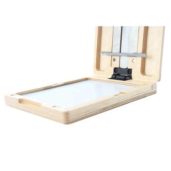 New Wave - u.go Plein Air - Plastic Palette - White - 5x6.6" - Image 3
