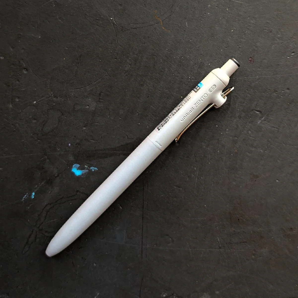 Uniball - Zento Basic - Retractable 0.5mm Gel Pens - Image 3