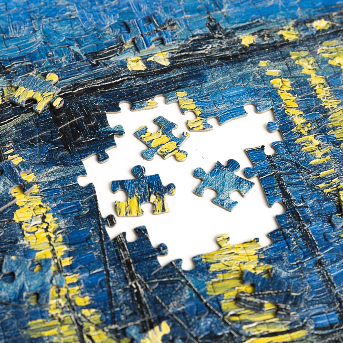 Vincent van Gogh's Starry Night over the Rhône - 1,000 Piece Jigsaw Puzzle - Image 2